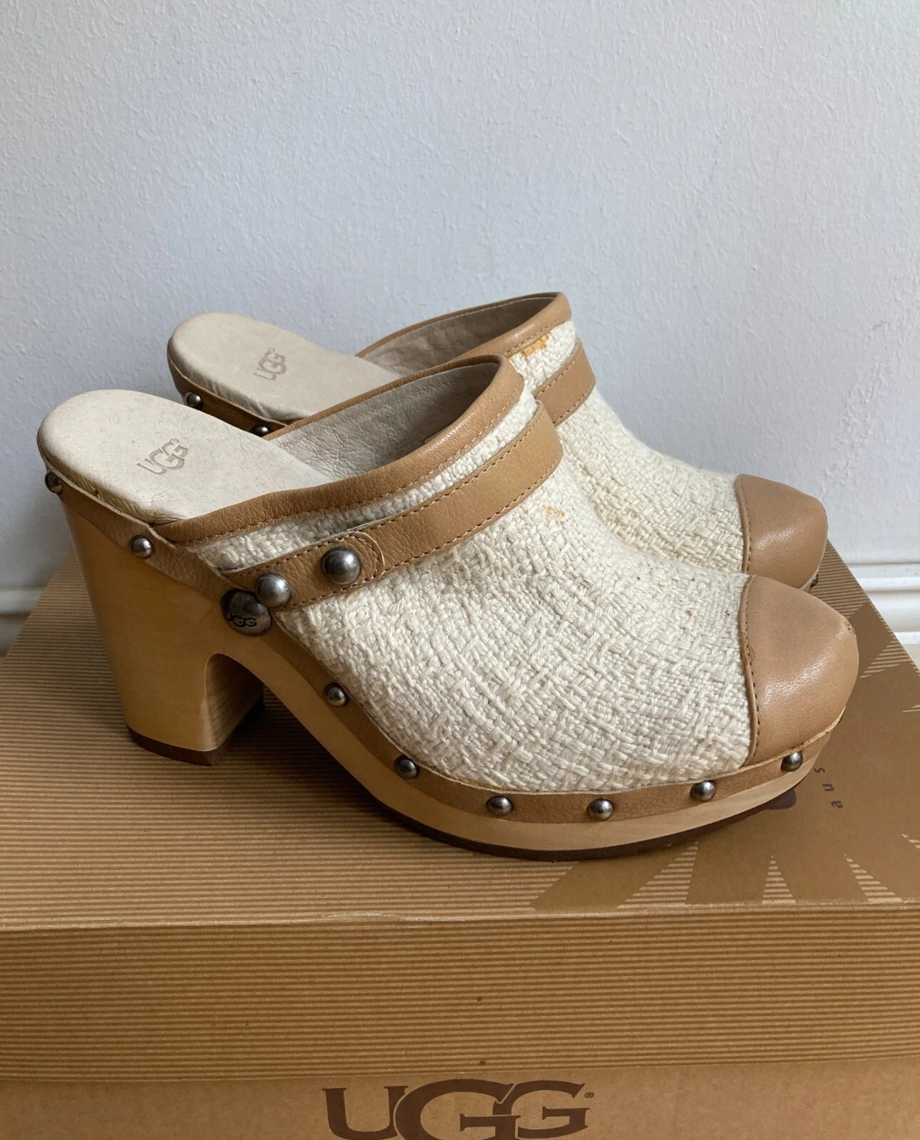 Zoccolo UGG Australia Kaylee taglia 38 nuovo con scatola tessuto pelle cream