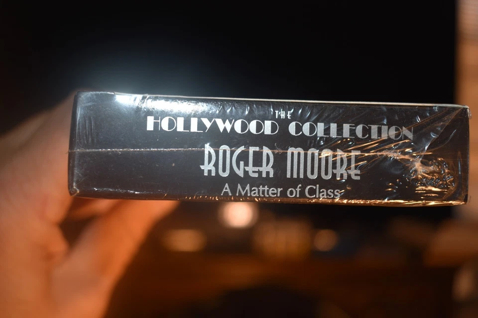 The Hollywood Collection Roger Moore A Matter of Class BRAND NEW - Image 4 of 4