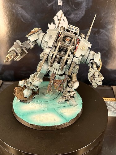 Space Marines: Primaris Invictor Tactical Warsuit - Warhammer 40k