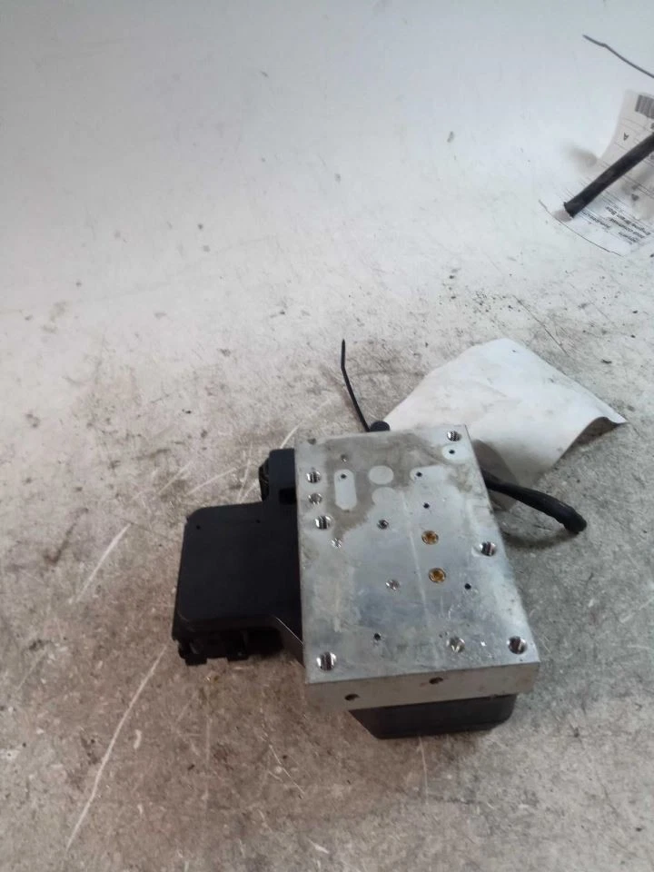 Conjunto de piezas de freno antibloqueo Trd Off-road Premium se adapta a 10-19 4 RUNNER 461431 Foto 2 de 4