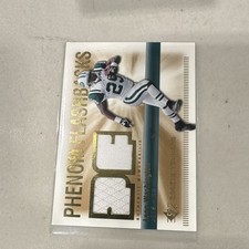 Upper Deck SP Rookie Threads Leon Washington Phenom Flashbacks Memorabilia Card. rookie card picture