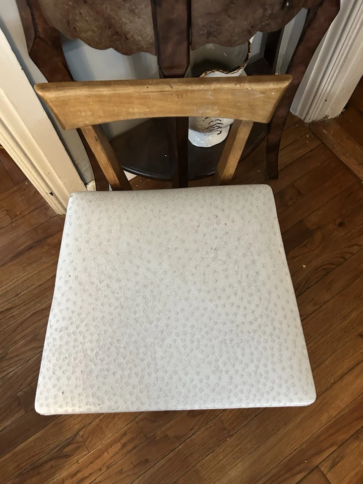 Banco de costura danés MCM de teca  Foto 3 de 4