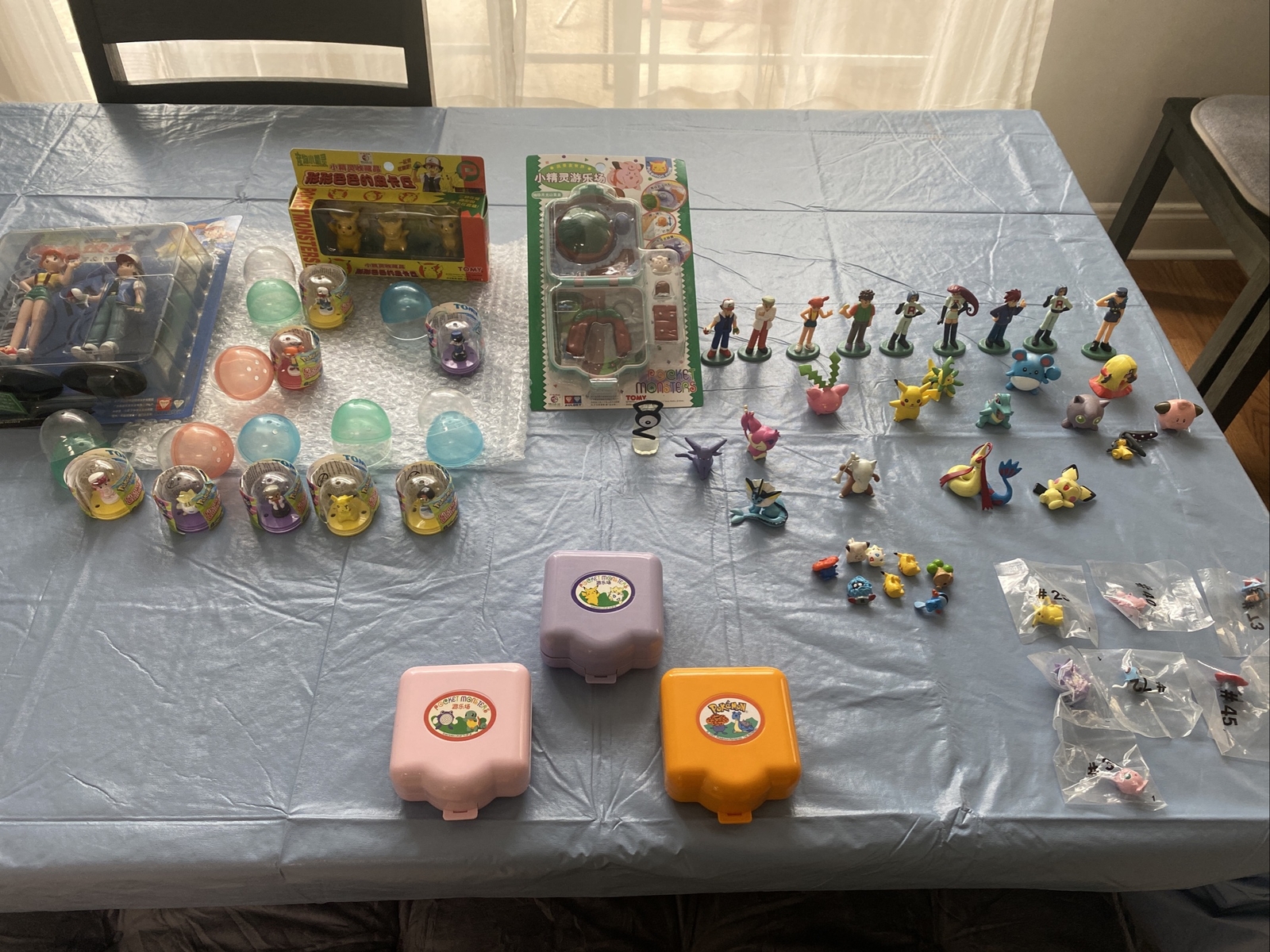POKEMON VINTAGE Figure Toy lot Nintendo Tomy Figures/1997 Complete Polly Pocket
