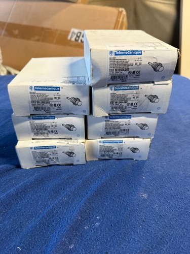 Lot of (7) Telemecanique XS1M12MA250 Inductive Proximity Switch 24-240V AC/DC