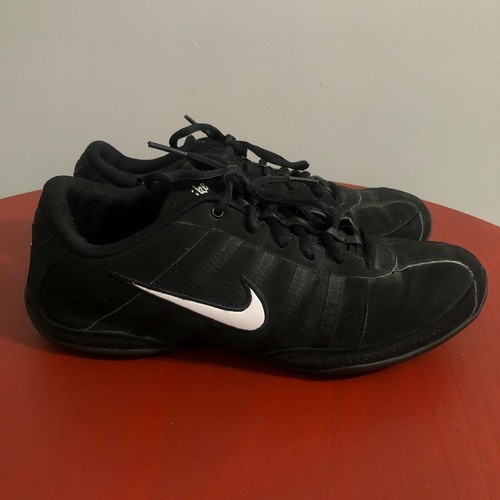 black nike cheerleading shoes