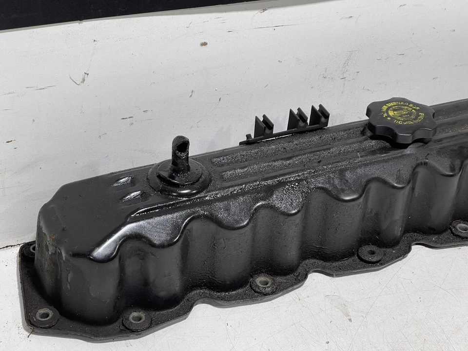97-06 Jeep Wrangler TJ 4.0 OEM Steel Engine Valve Cover 6 Cylinder CC 3U - Image 3 of 4