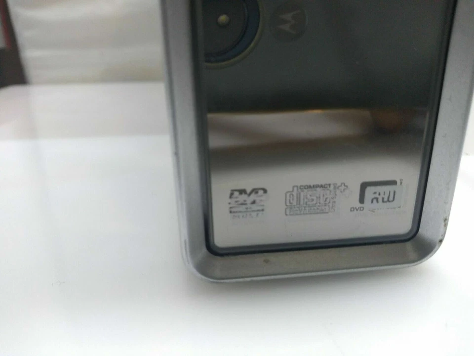 Lector y unidad grabadora de CD/DVD externa multiformato Sony USB 2.0 Foto 4 de 4