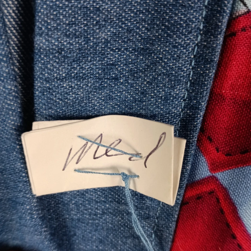 Chaqueta Médica Veterinarian Tech Mujer Azul Medio Denim Botón Frontal Estampado Gato Foto 2 de 4