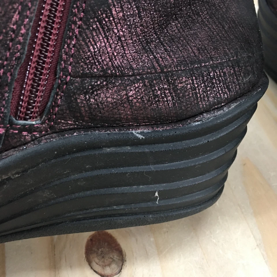 Bionica Boots Womens 10M Gilford Wedge Leather Irredescent Purple Ankle Bootie - Image 4 of 4