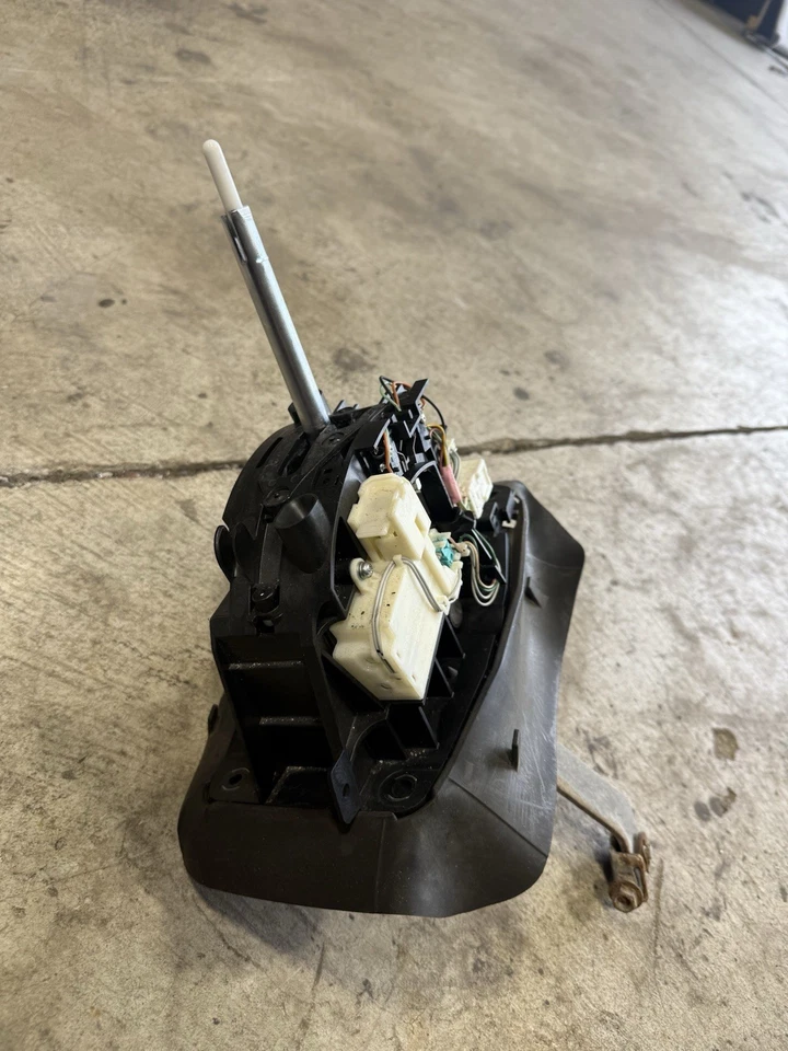 Infiniti M37X 2011-2013 transmisión automática palanca de cambios selector OEM Foto 4 de 4