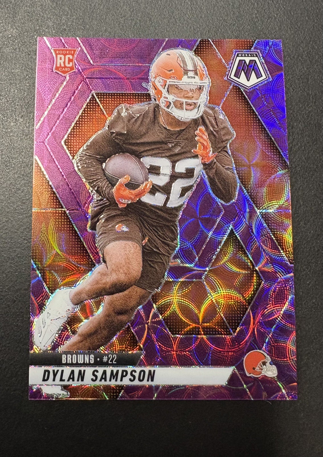 🔥 2025 Panini Mosaic - Dylan Sampson #355 Purple Prizm Scope (RC) 🔥