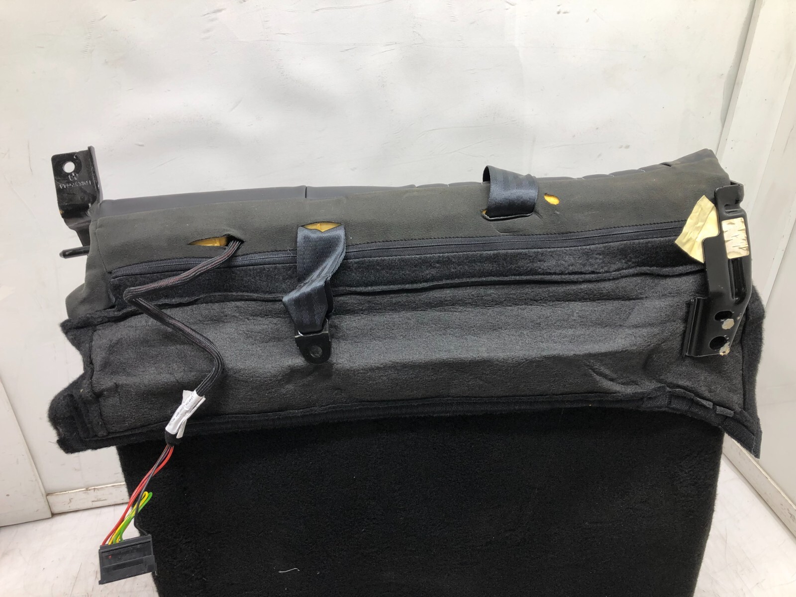 2014-2017 MASERATI GHIBLI Q4 LEFT DRIVER REAR UPPER SEAT CUSHION & HEADREST OEM