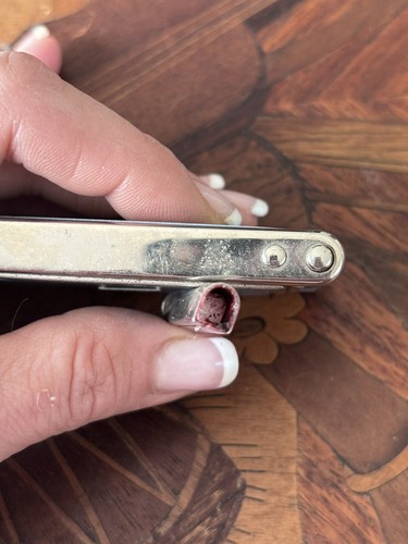 LÁPIZ LABIAL EN POLVO FACIAL COMPACTO VINTAGE GIREY DAMAS KAMRA-PAK - Imagen 10 de 17