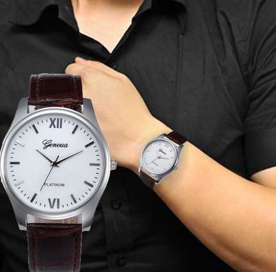 Herrenuhr: Klassisch, 39 mm weißes Zifferblatt, silbernes Gehäuse, braunes Armband in Krokodiloptik