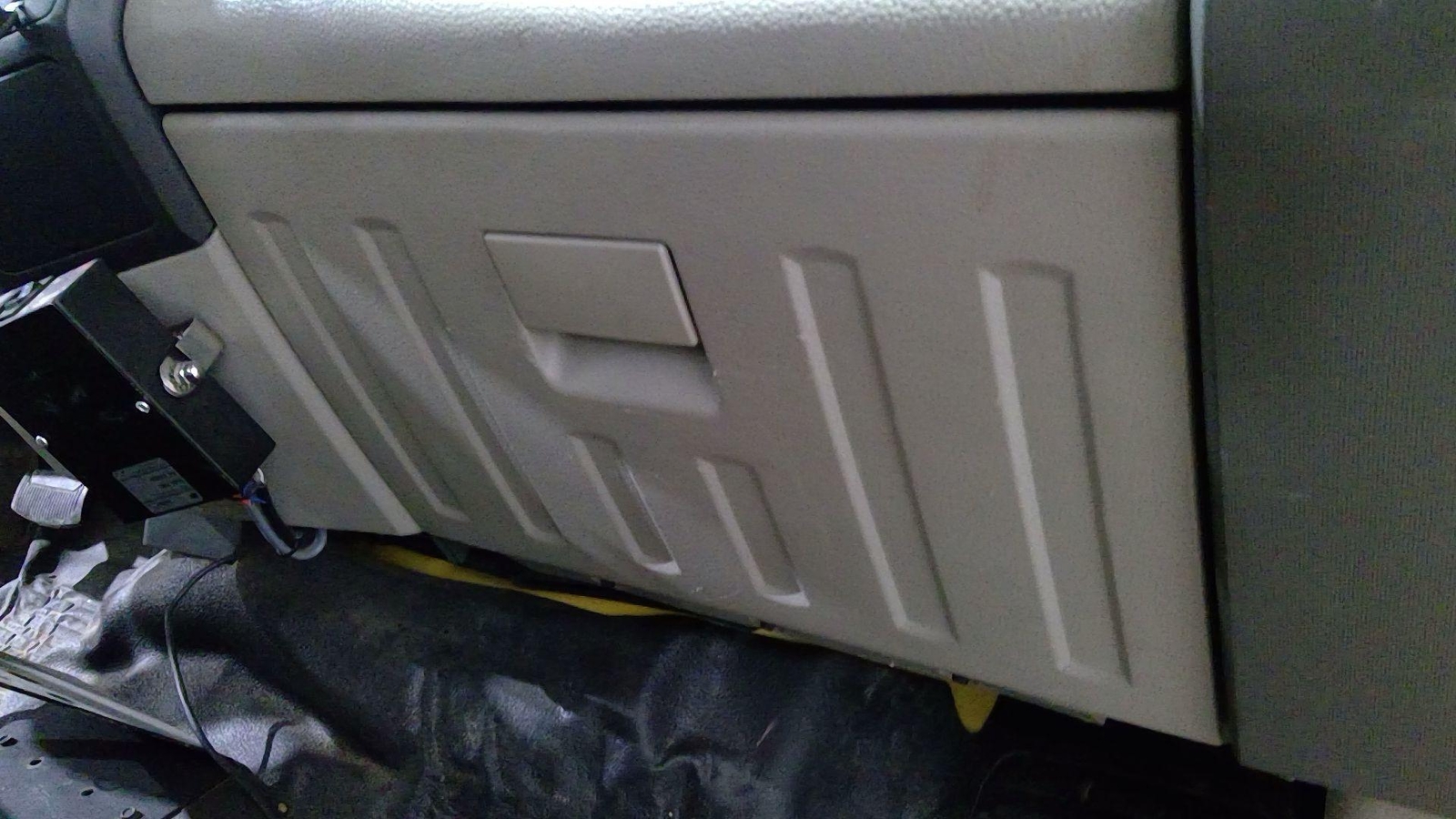 2008 2010 Ford F250SD Medium Jockey Box Glove Compartment eBay