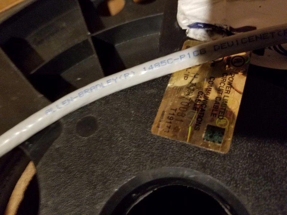 Cable maletero delgado gris Belden para Allen Bradley 1485C DeviceNet 22/1P+24/1P/25 pies Foto 2 de 4