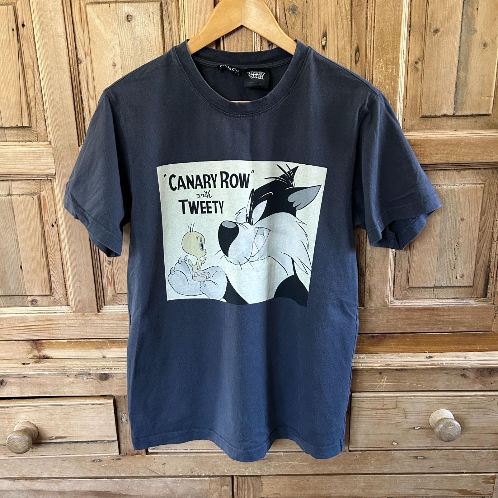 Maglietta Mo & Co Looney Tunes grafica media fila canarino con Tweety Bird Silvestro