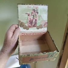 NICE VINTAGE "OUR PRIDE" WOOD CIGAR BOX FROM PA COLORFUL LABELS