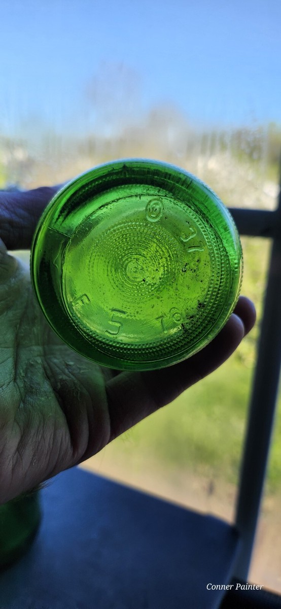 2 Vintage 7up Embossed Glass Bottles. 10oz And 32 Oz With