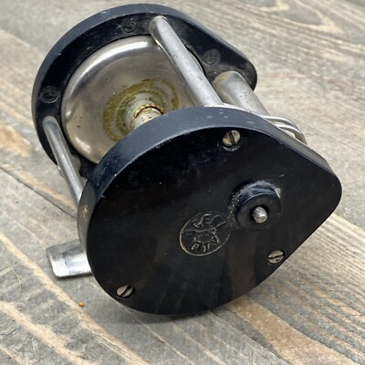Moulinet de pêche Ocean City vintage n 1581 Baitcaster Ocean City