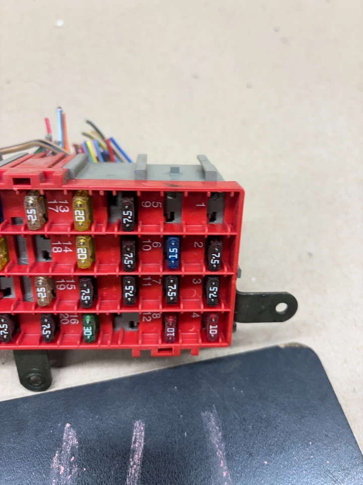 Ford Ranger Mazda B2500 1998-2001 tablero fusible caja espoleta conectores de conexión oe Foto 3 de 4