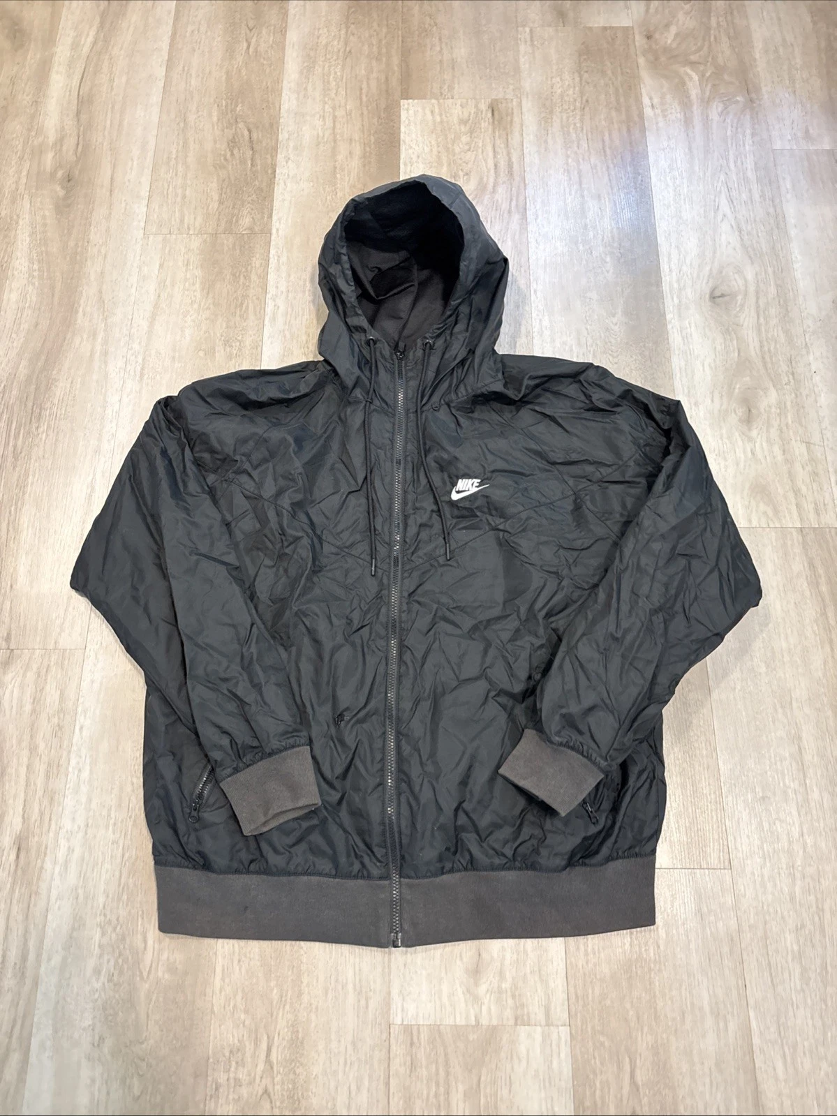 Nike Men's Vintage Black Puffer Jacket Embroidered Logo Size Large