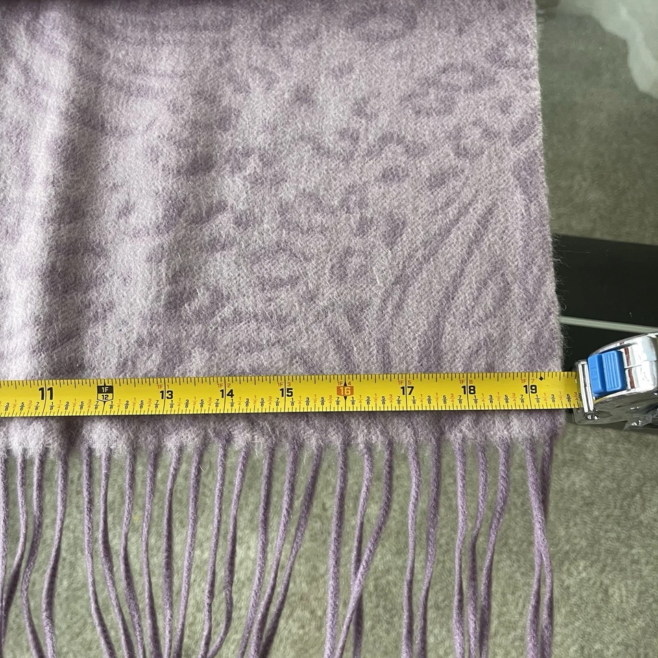 Xale Nordstrom cashmere franja cachecol envoltório 19” x 80” lavanda bastante luxo - Imagem 3 de 4