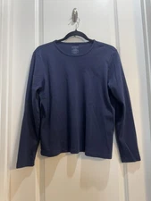 LL BEAN Navy Blue Round Neck Long Sleeve Tee Large Armpit To Armpit22”Length23”