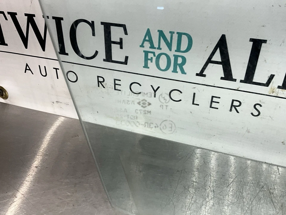 Honda Civic 1992-1995 sedán paso delantero derecho puerta lateral ventana vidrio Foto 4 de 4