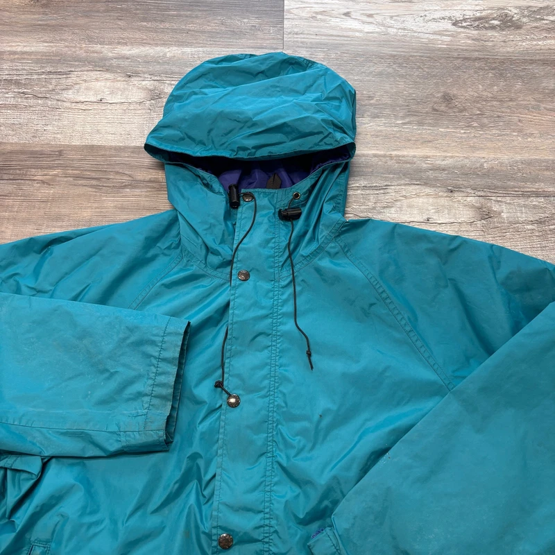 north-face gore-tex waterproof hooded rain jacket