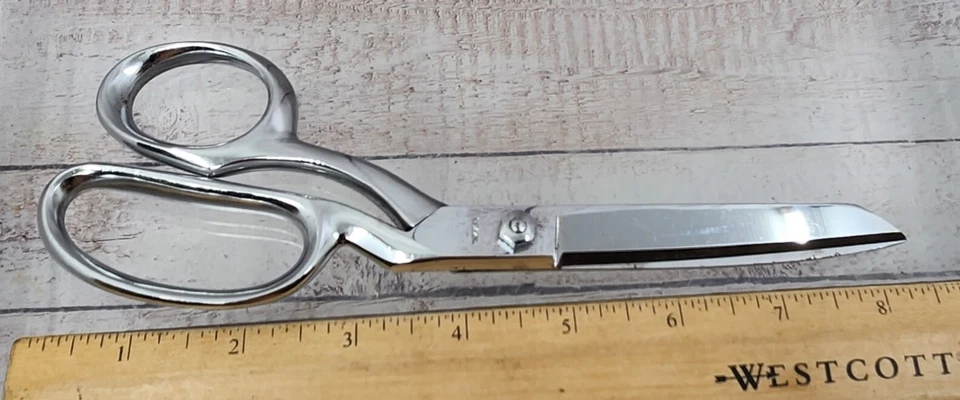 Gingher Vintage Scissors Made In Brazil with box - Image 4 of 4