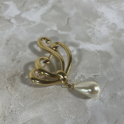 Vintage Napier Gold Tone Dangeling Tear Drop Faux Pearl Brooch - Picture 3 of 6