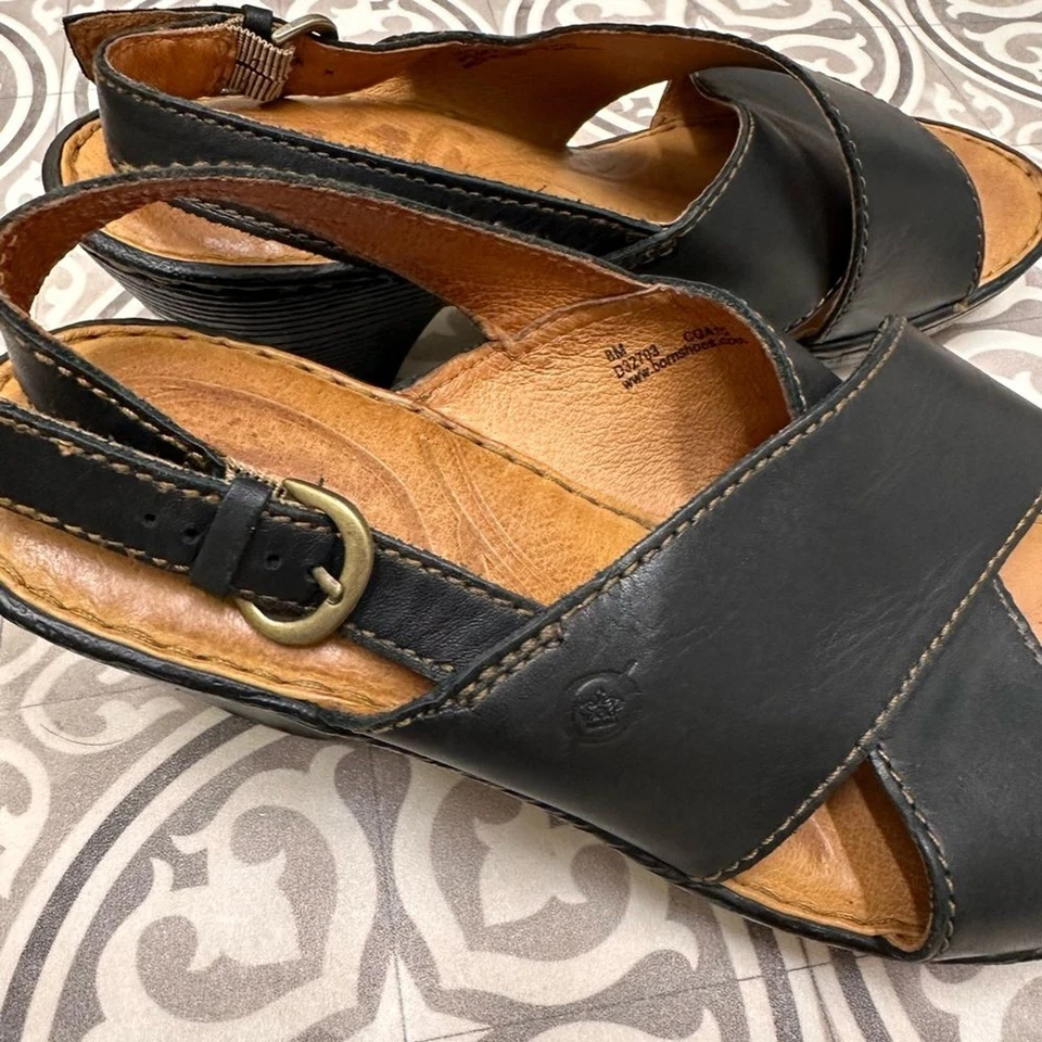 Born Coralyn Slingback Negro talla 8 Foto 3 de 4