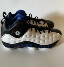 Jordan Men’s 9 Jumpman Team II Basketball Shoes White/Game Royal Blue DZ7294-104