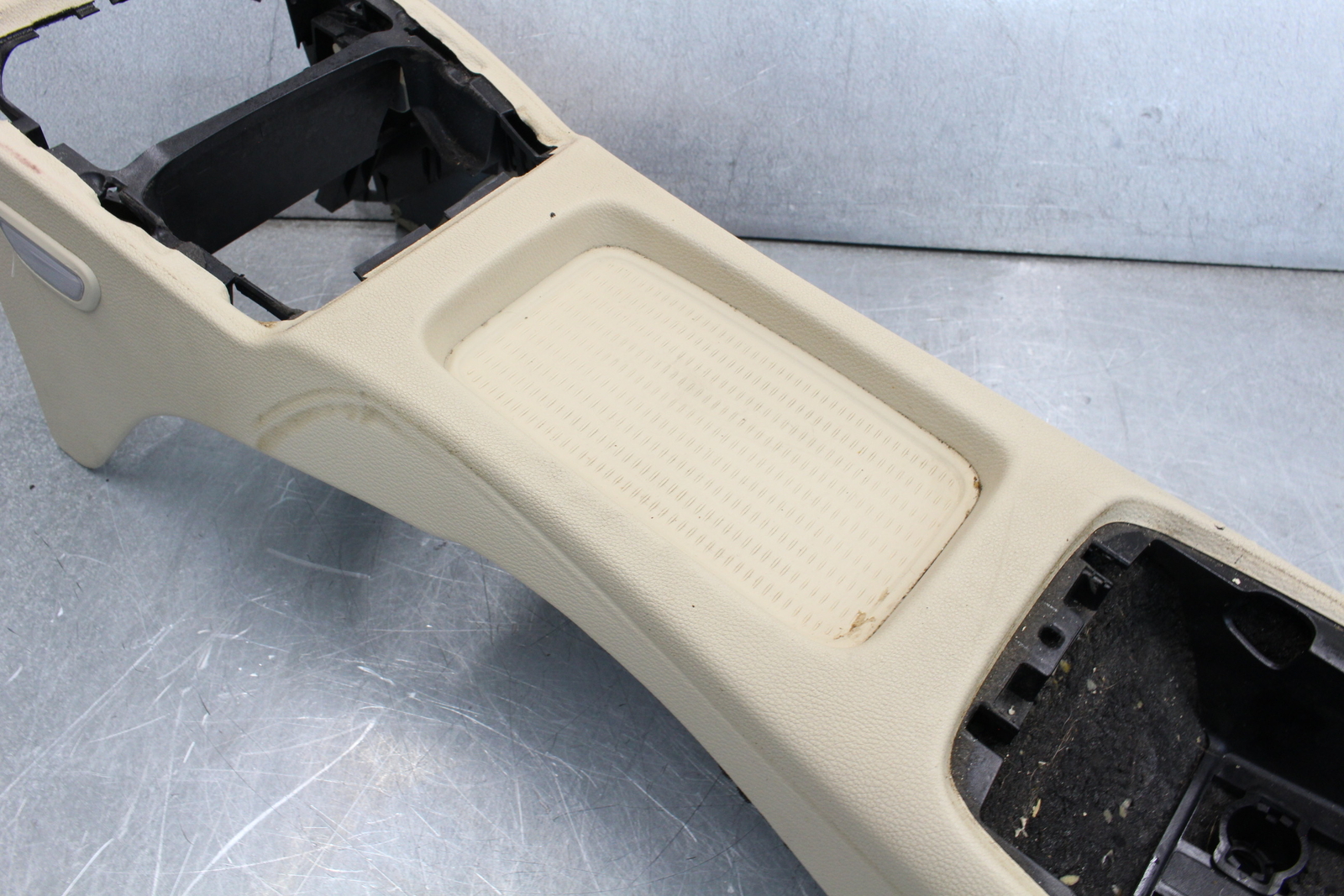 20072011 BMW E92 E93 3Series 2door Rear Center Console Beige 328i