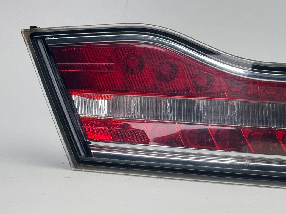 Luz trasera central LED DP53-13B433-AK Lincoln MKZ ORIGINAL FABRICANTE ORIGINAL | 2013-2020 Foto 2 de 4