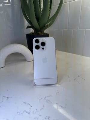 Apple iPhone 15 Pro 1Tb White Titanium Unlocked Original Parts. Mint Condition