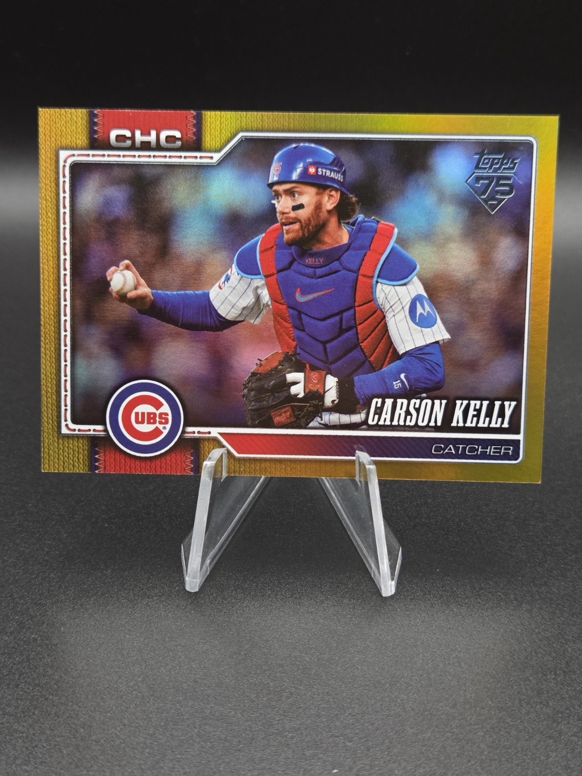 2026 Topps Series 2 Carson Kelly #686 Gold Rainbow Foil /50 – Cubs