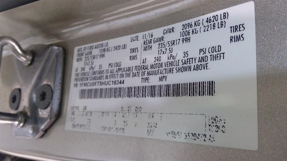 Manija de puerta exterior delantera derecha usada se adapta a: conjunto de manija de puerta Ford Escape 2017 Foto 3 de 4