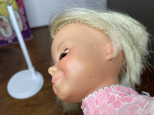 1971 Ideal Movin' Groovin' Velvet Doll Growing Hair With Original Pink Dress - Picture 6 of 22