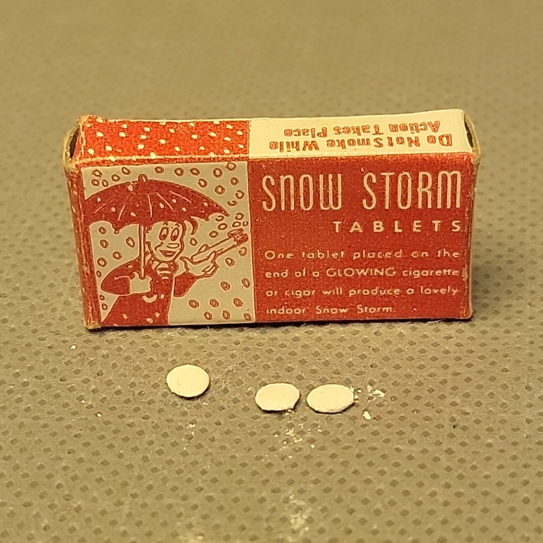 RARE CIGARETTE SNOW STORM 1950s Mail Order Boxed FAKE SNOW Johnson Smith  Company