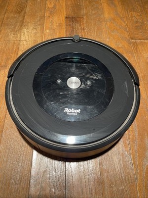 iRobot Roomba e5  Robotic Vacuum Cleaner. No Charger, Untested.