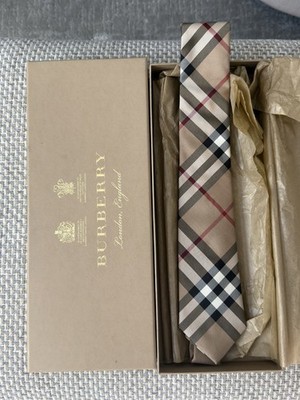 BURBERRY LONDON Nova Check Tie Pure 100% Silk Nova Check Modern Slim $245 MSRP