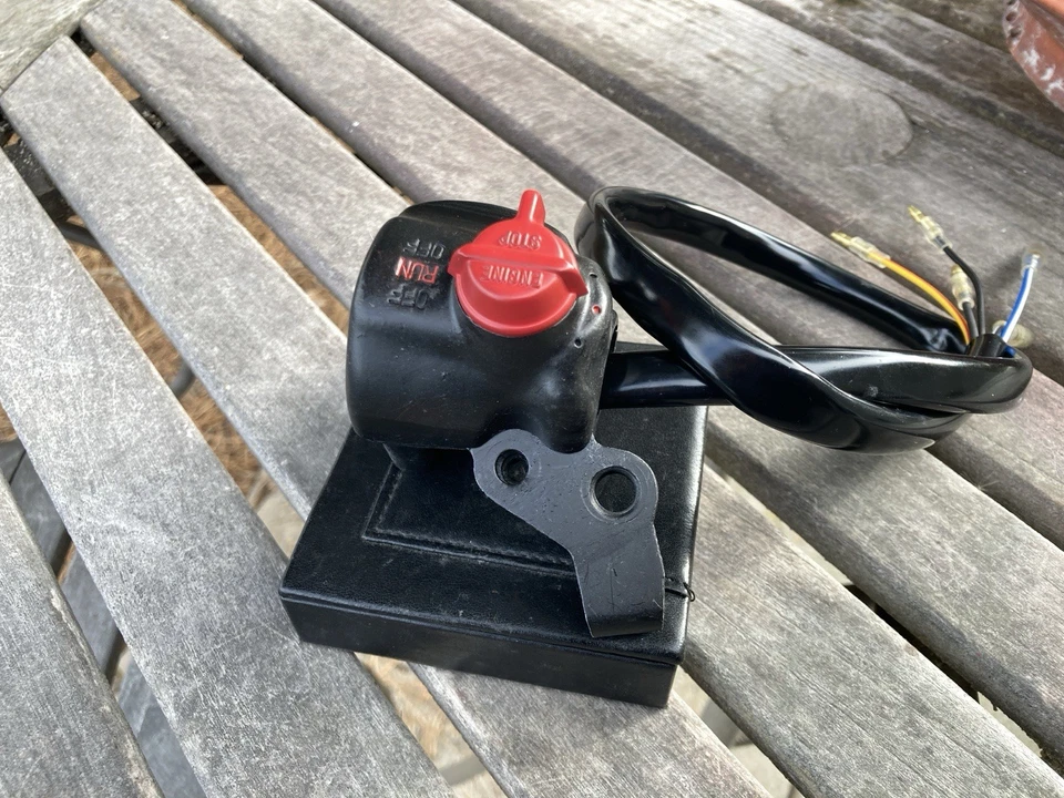 De colección Honda 1975-1976 CB200T RH Arranque y Parada Motor Interruptor Controles Foto 3 de 4