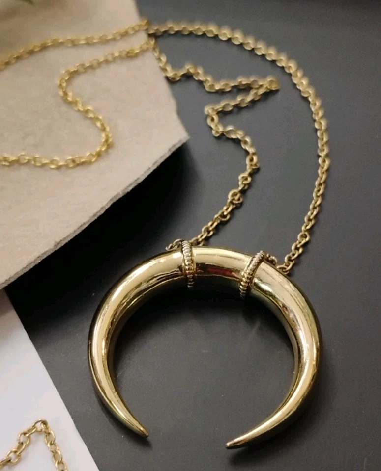 Ожерелье GORJANA «Cayne Crescent» позолота 18 карат полукруглая подвеска 25 дюймов! - Изображение 2 из 4