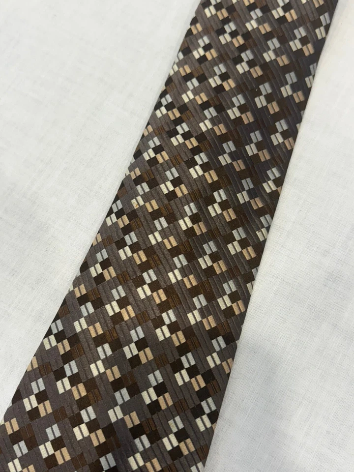 Corbata de seda para hombre Bachrach marrón geométrica moca blanca azul Foto 2 de 4