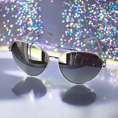 O BY OSCAR DE LA RENTA Sabrina Sunglasses in Silver/Blush NWT MSRP $128 O BY OSCAR DE LA RENTA Sabrina Sunglasses in Silver/Blush  main image 4