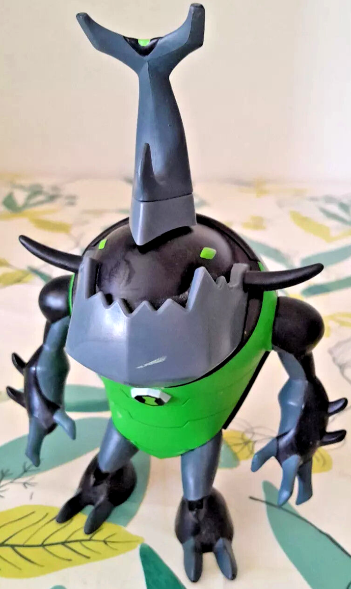 Action Figure BEN 10 Ten Omniverse Alien Eatle