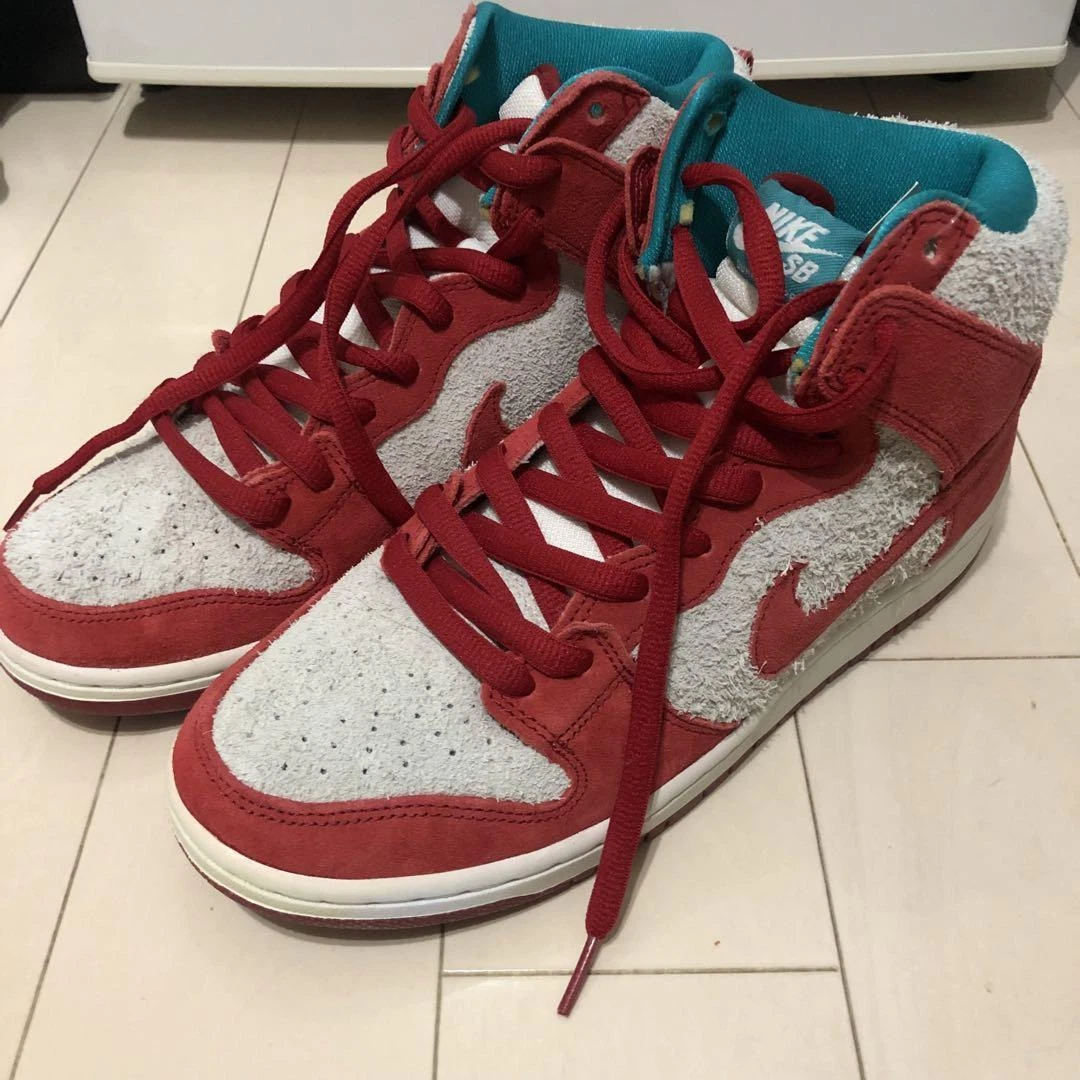 Men US 9.0 NIKE DUNK SB HIGH DR. SEUSS 305050-661 807031