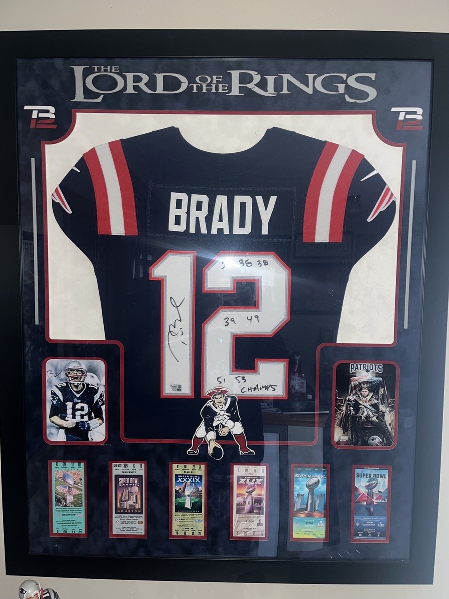 NFL Tom Brady Autographed New England Patriots FRAMED Jersey SB